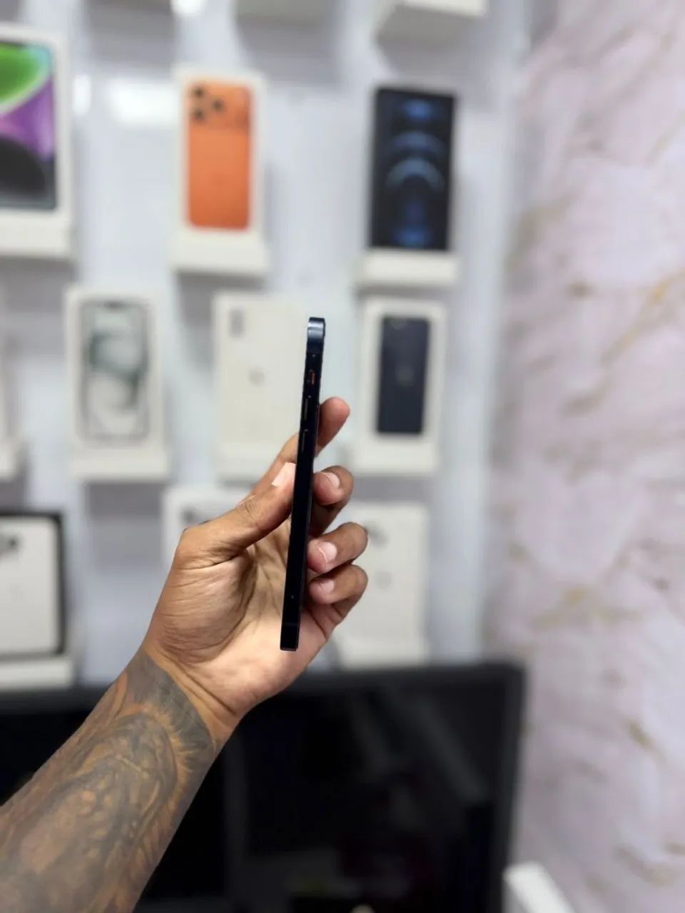 IPHONE 12 128GB<br>R$ 1.799,00 - Foto 2