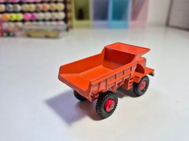 Matchbox Lesney Mack Dump Truck nº 28 - Laranja - Foto 3