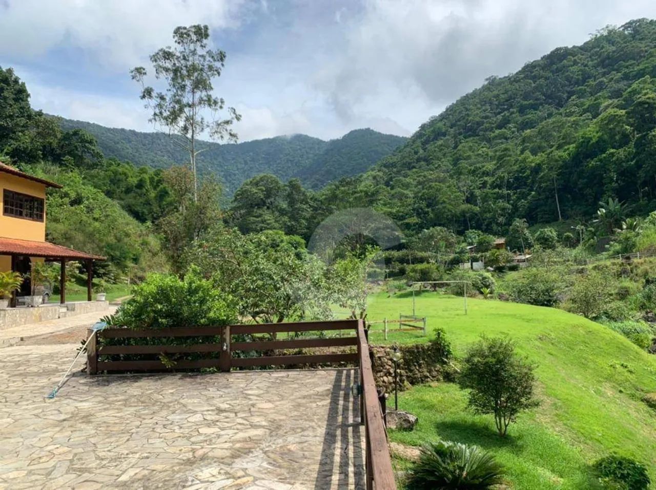 Fantástico Sítio com Cachoeira e Piscina em Saquarema - Foto 4