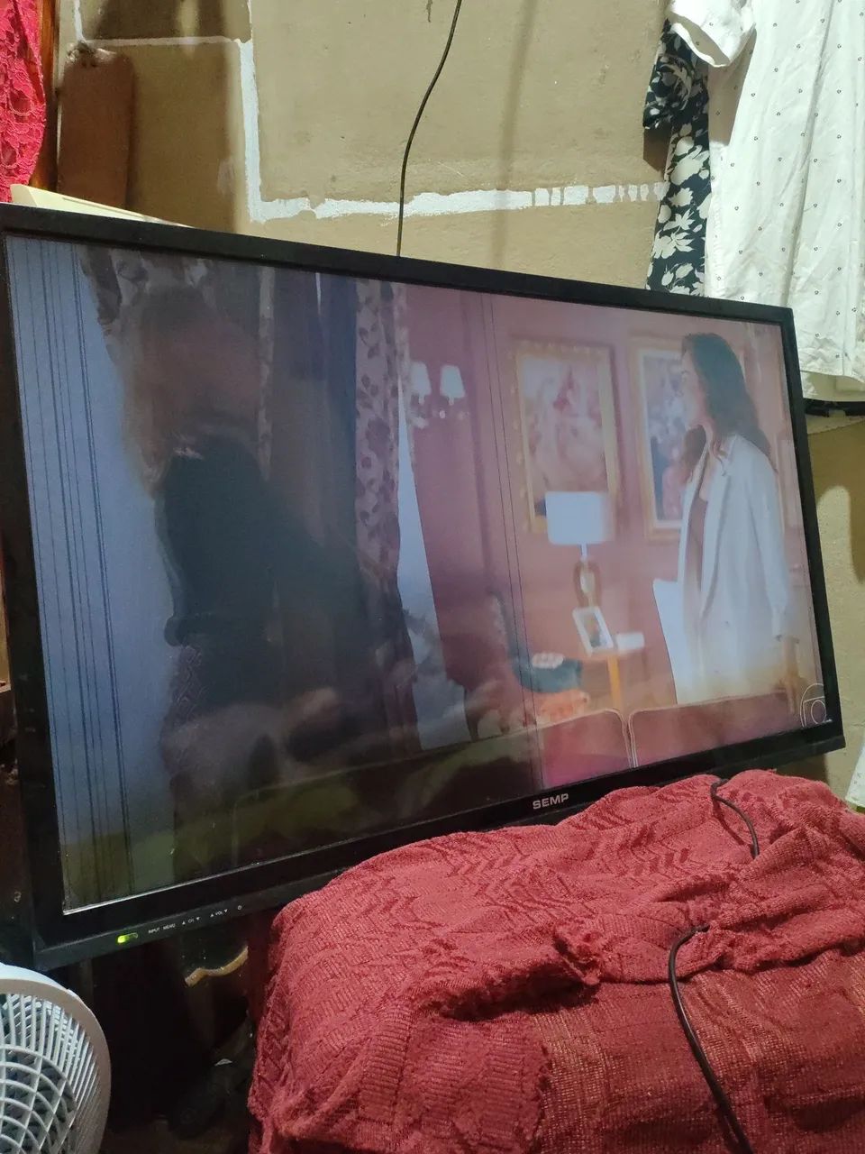 Tv 40p Semp não  é smart