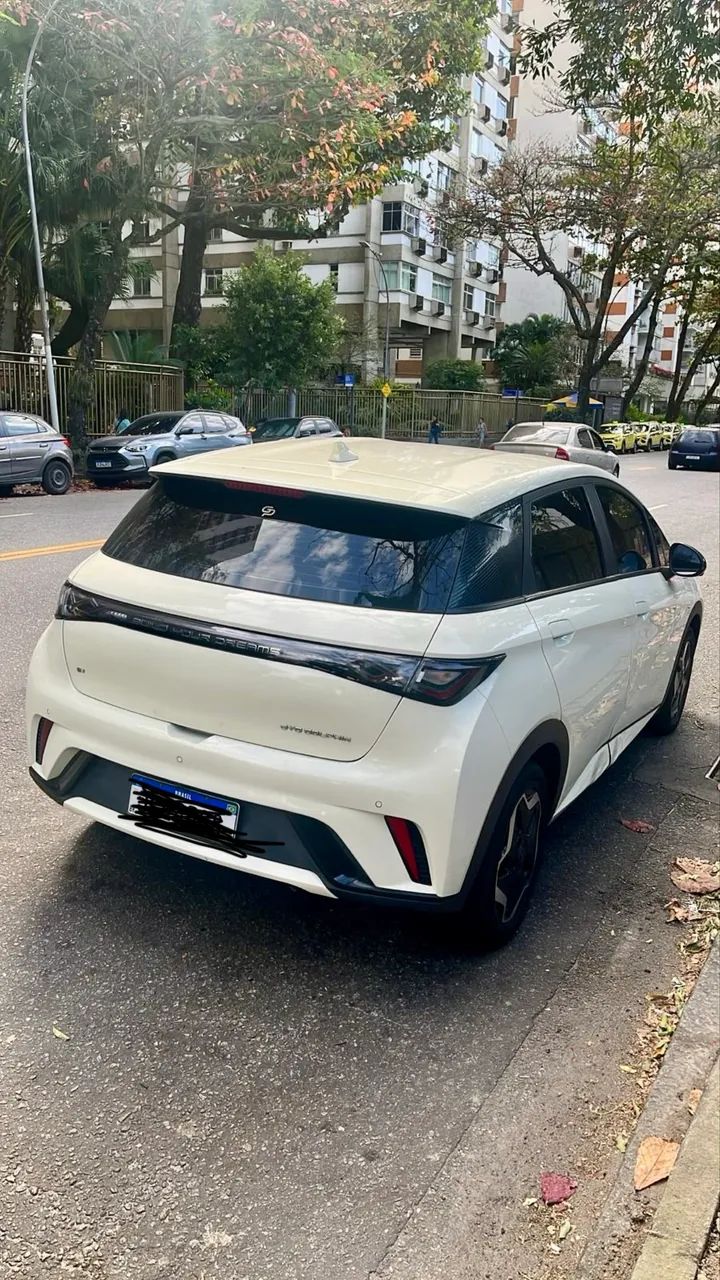 BYD Dolphin EV (Elétrico) 2024