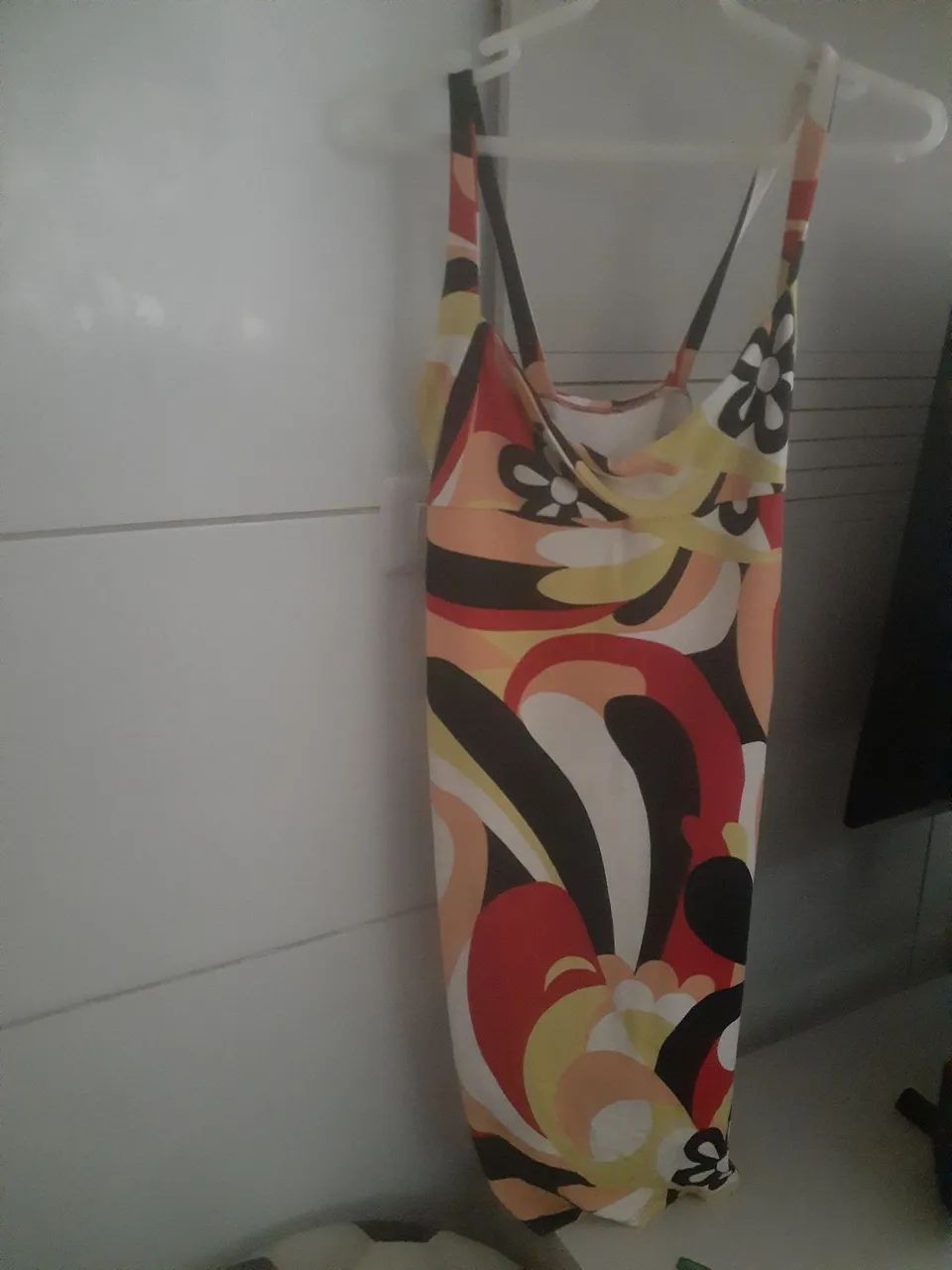 Blusas- calça vestidos  - Foto 4