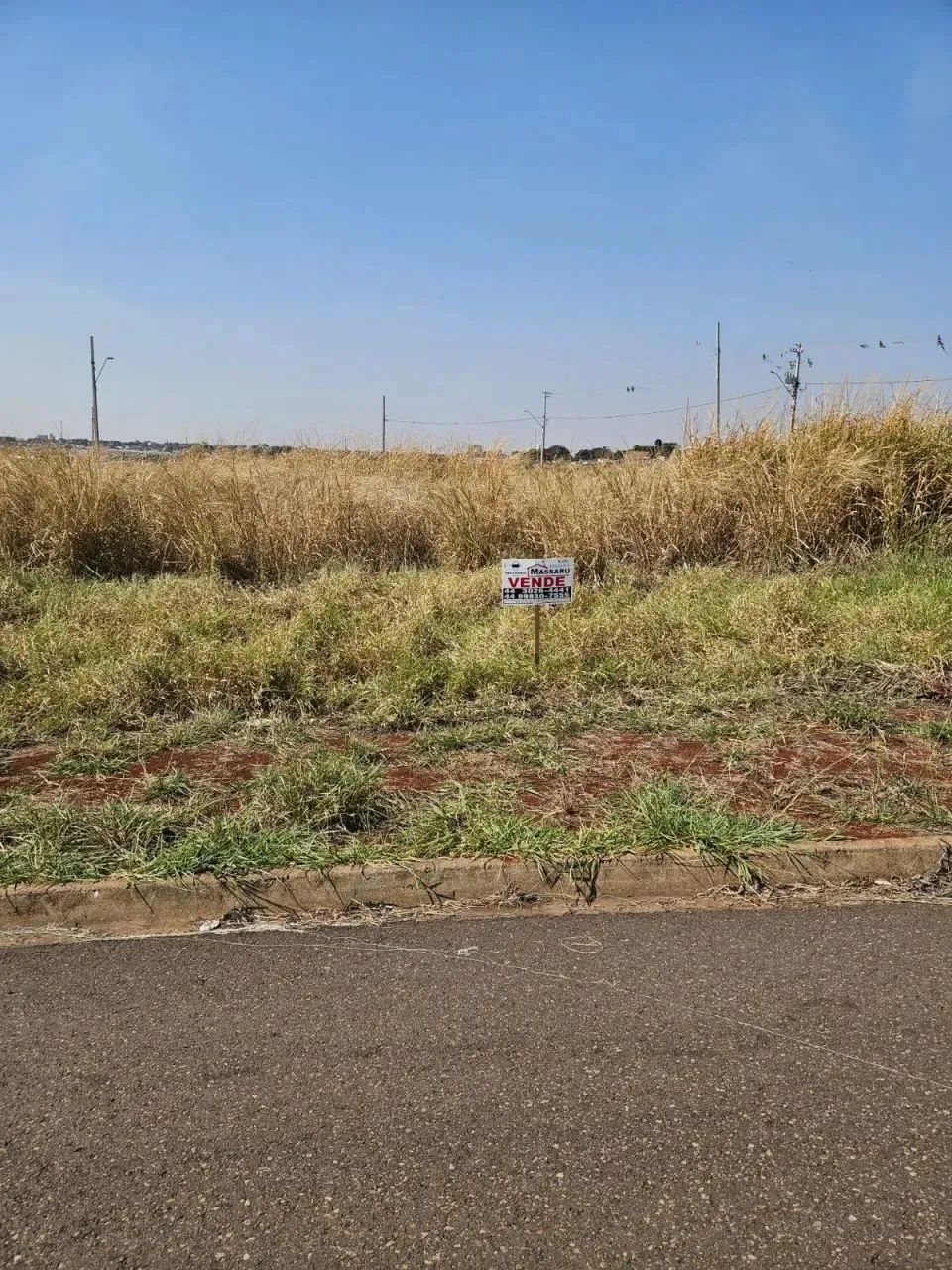 INVISTA EM TERRENO INTEIRO NO JARDIM RESIDENCIAL PARQUE AVENIDA DIVISA COM MARINGA - PARTE
