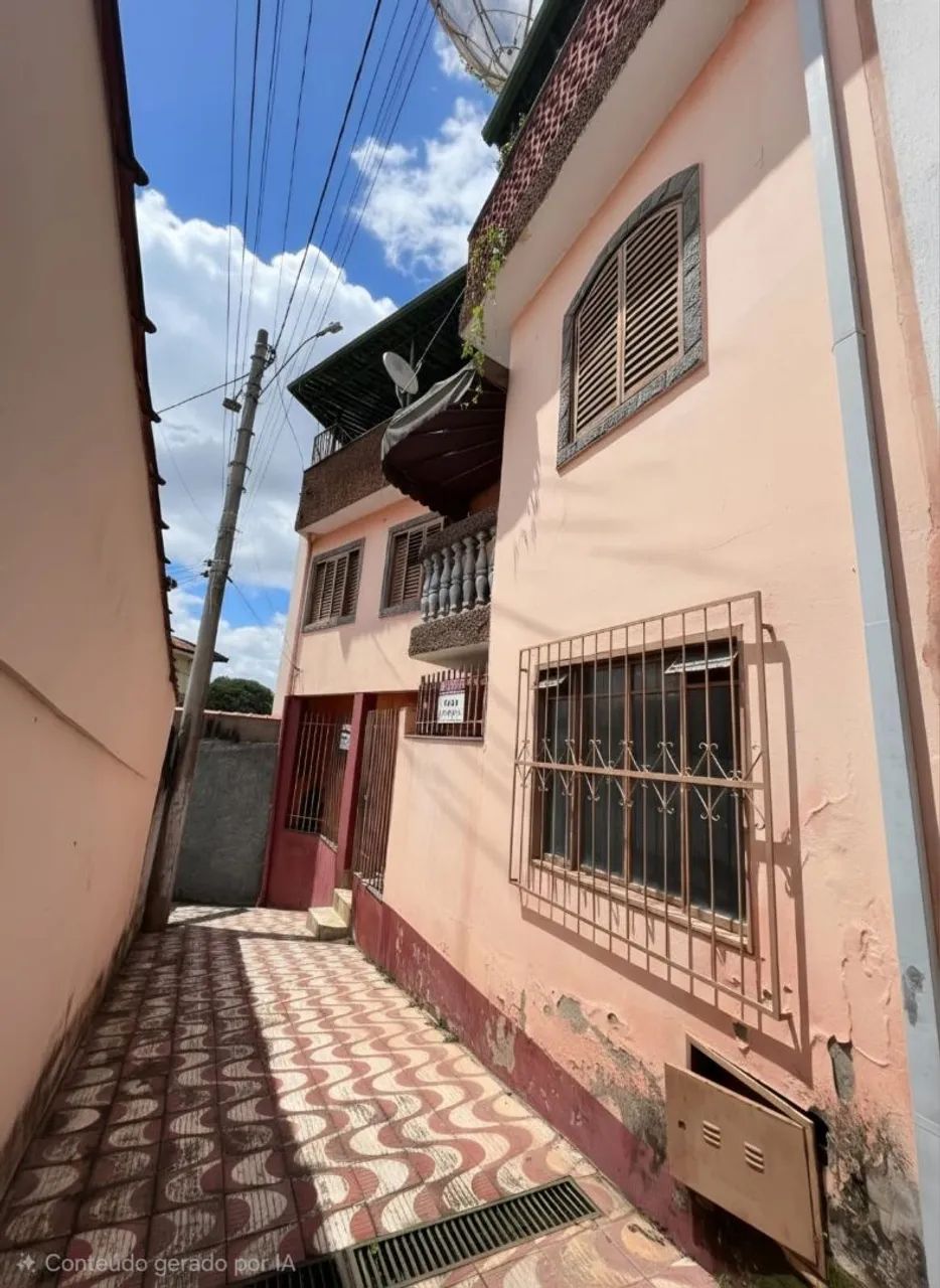 Casa 3 pavimentos - centro Varginha MG - Foto 2