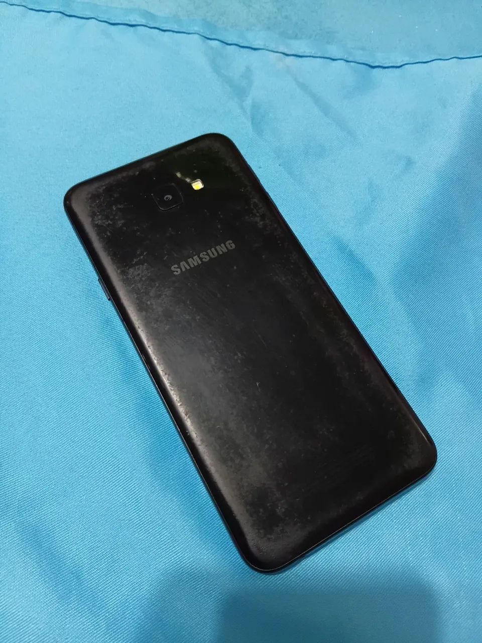 Vendo Samsung Galaxy J4 Core preto  - Foto 3