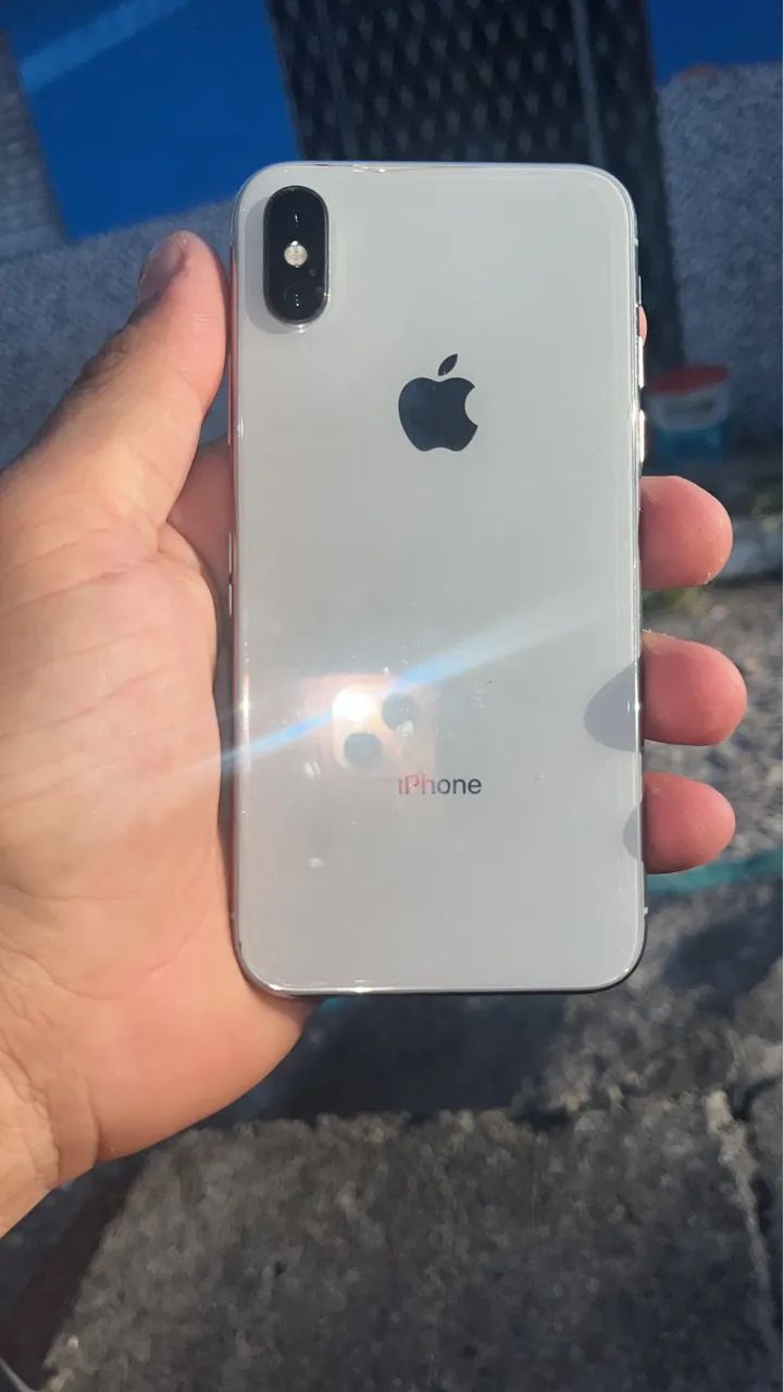iPhone X 64GB Prata Completo: Capa Original + Carregador + Fone bluetooth 