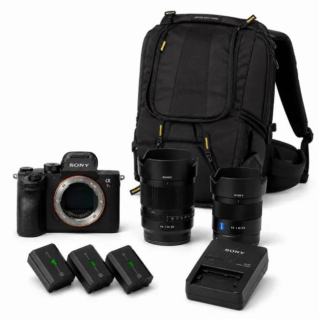 Kit Sony a7R III + 35mm f/1.4 ZA + 55mm f/1.8 ZA Zeiss + baterias
