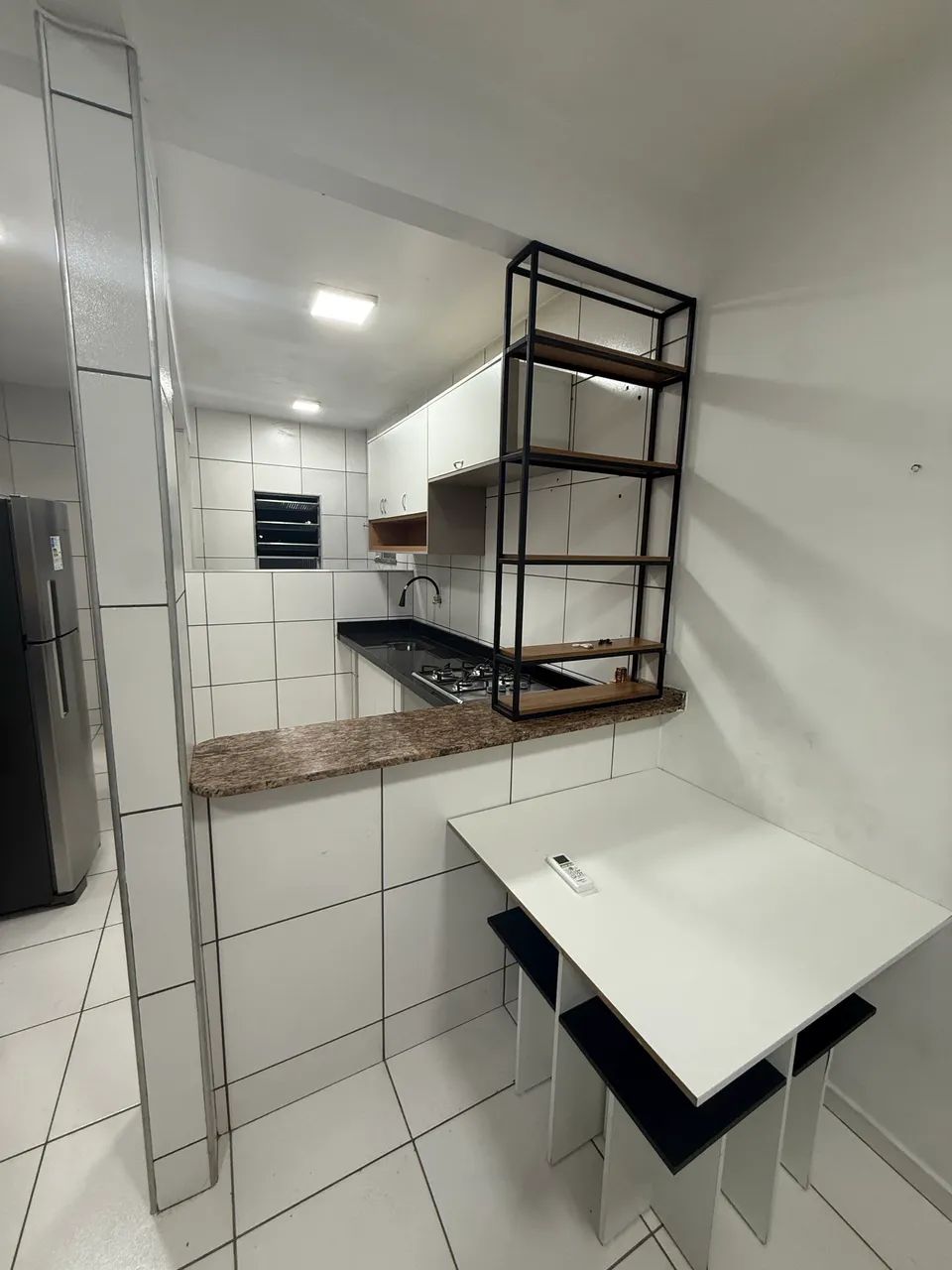 Apartamento totalmente mobiliado e climatizado no Alvorada 2! * - Foto 3