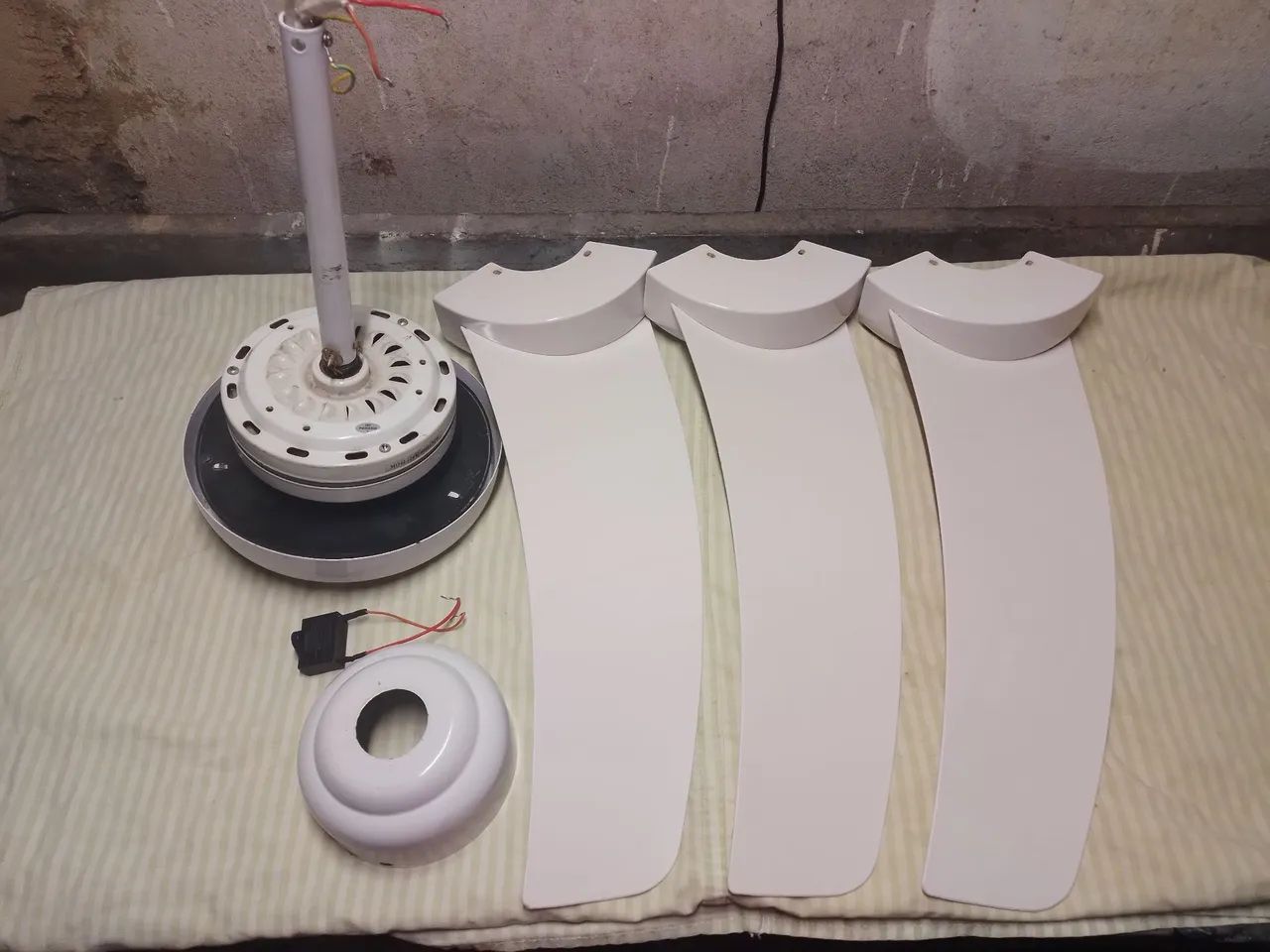 Ventilador de teto Arno 220v
