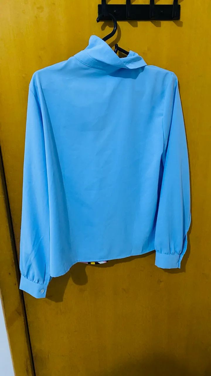 Blusa azul estampada - Foto 2
