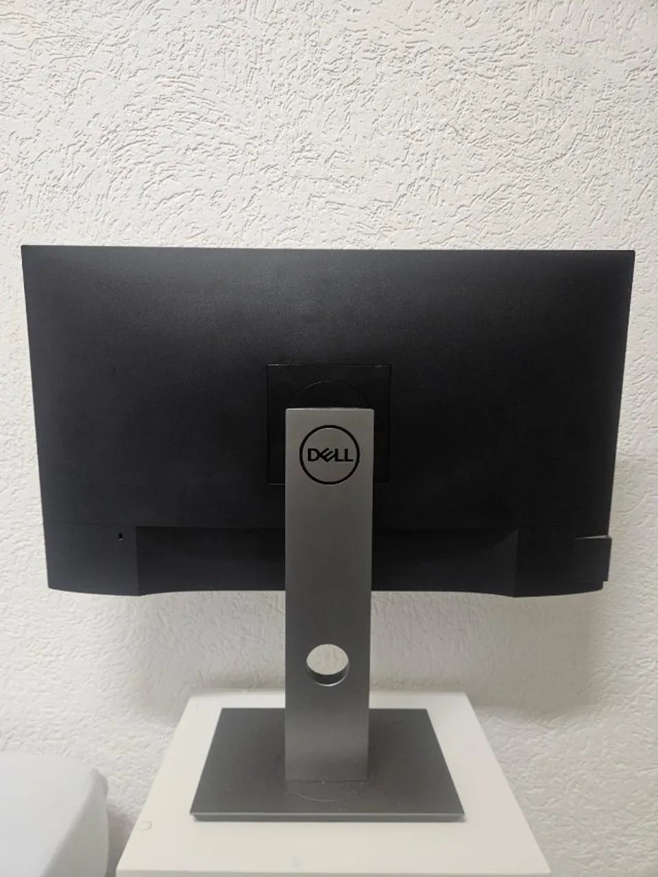 dell p2719h