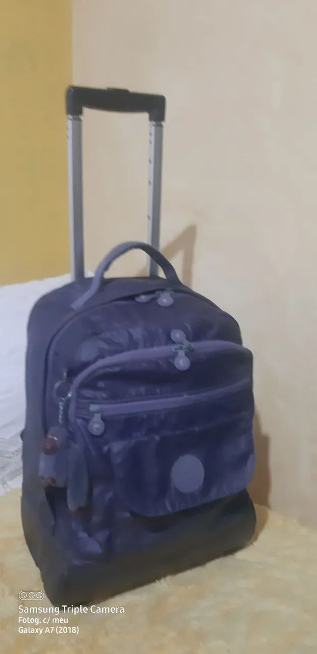 mochila kipling carrinho 
