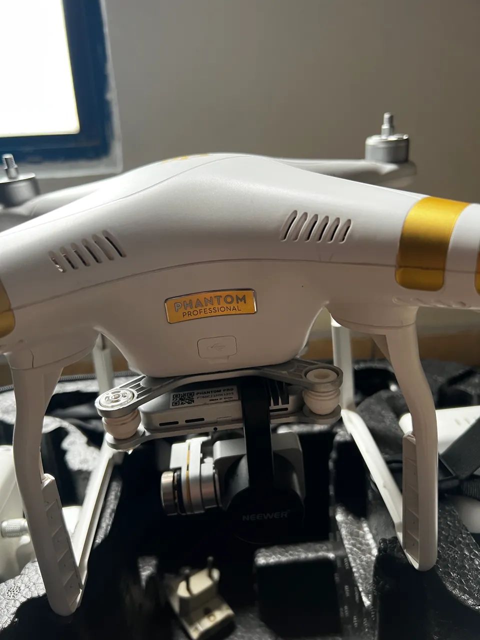 DJI Phantom 3 Professional + 3 Baterias + Bag Original DJI - Foto 4