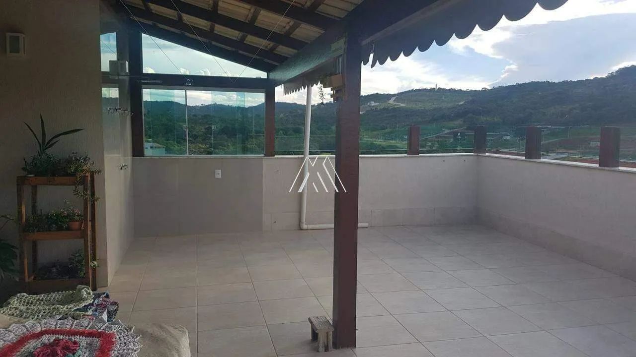 Vendo cobertura em Itaúna em região próximo ao centro! - Foto 2