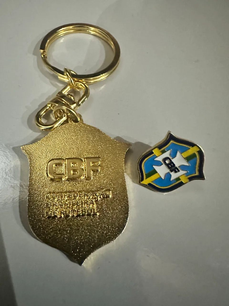 Chaveiro e broche CBF seleção brasileira  - Foto 4