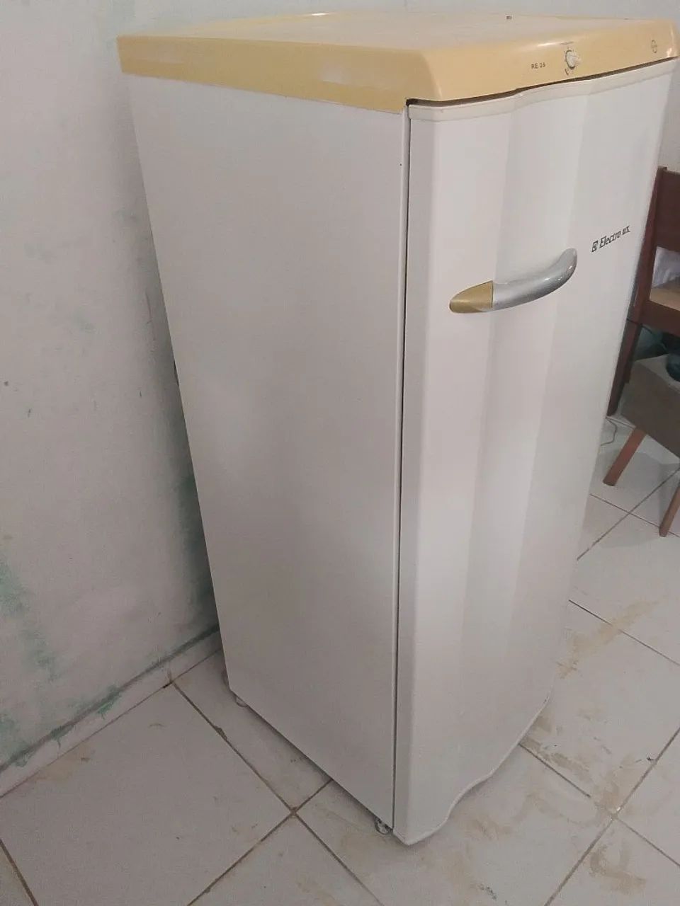vende-se geladeira Electrolux  - Foto 3