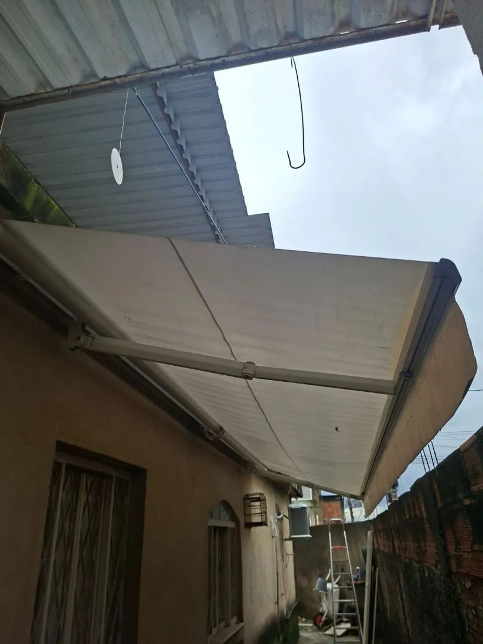Toldo retrátil 