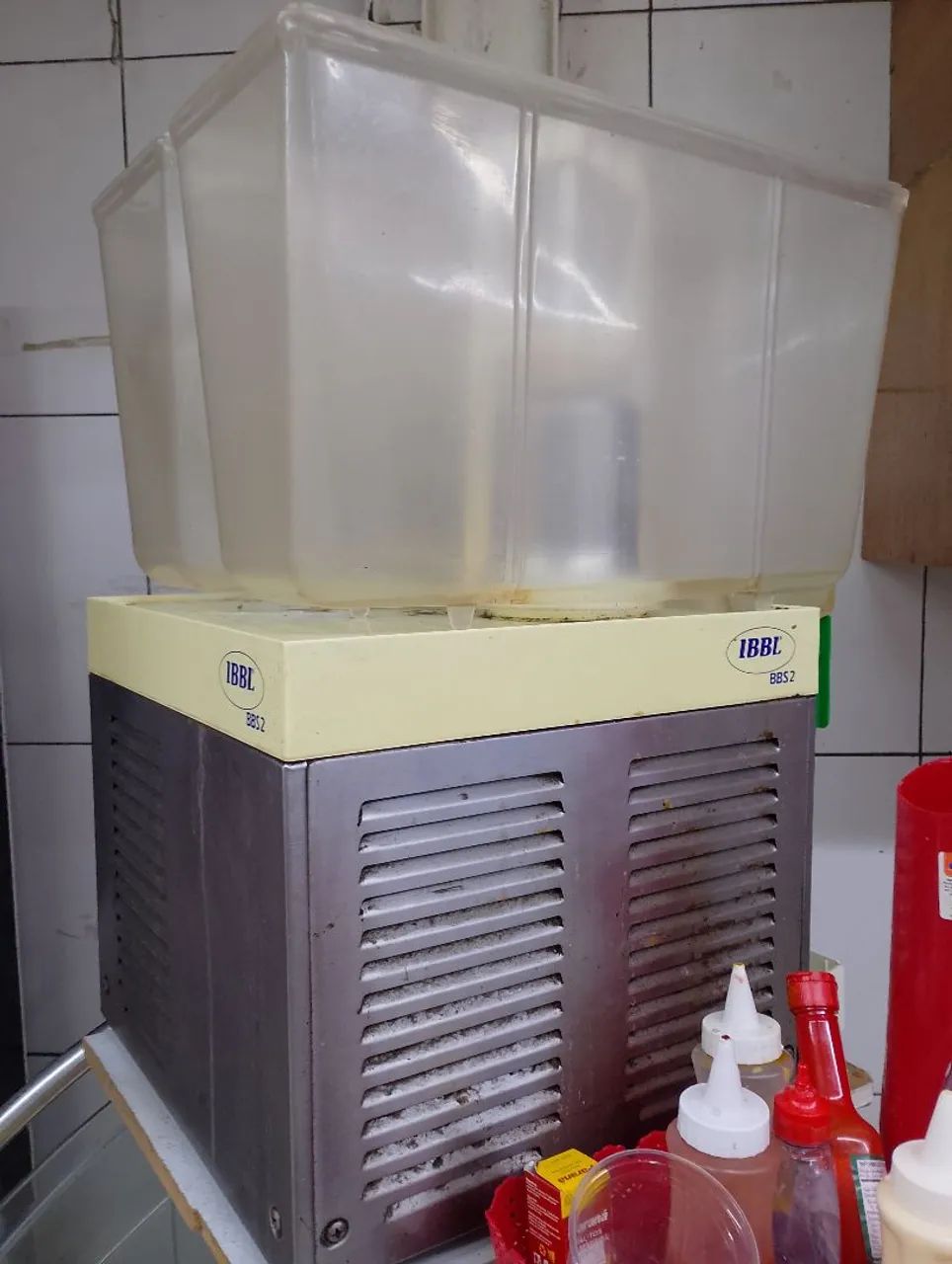 Vendo essa máquina de suco - Foto 3