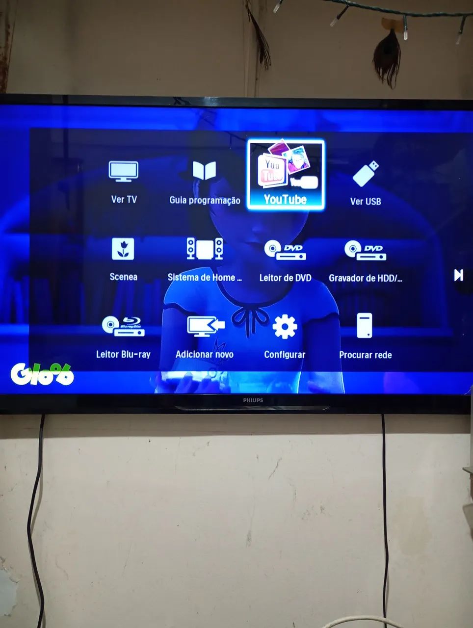TV Philips Full HD 47 polegadas, com controle remoto original excelente imagem, sem base