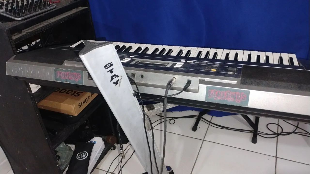 Teclado Yamaha PsrE353 - Foto 4