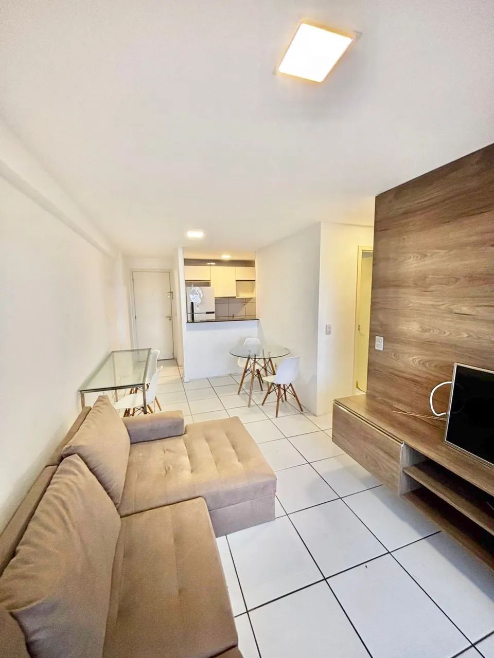 Vendo no edf leste oeste com 2/4 - Foto 2