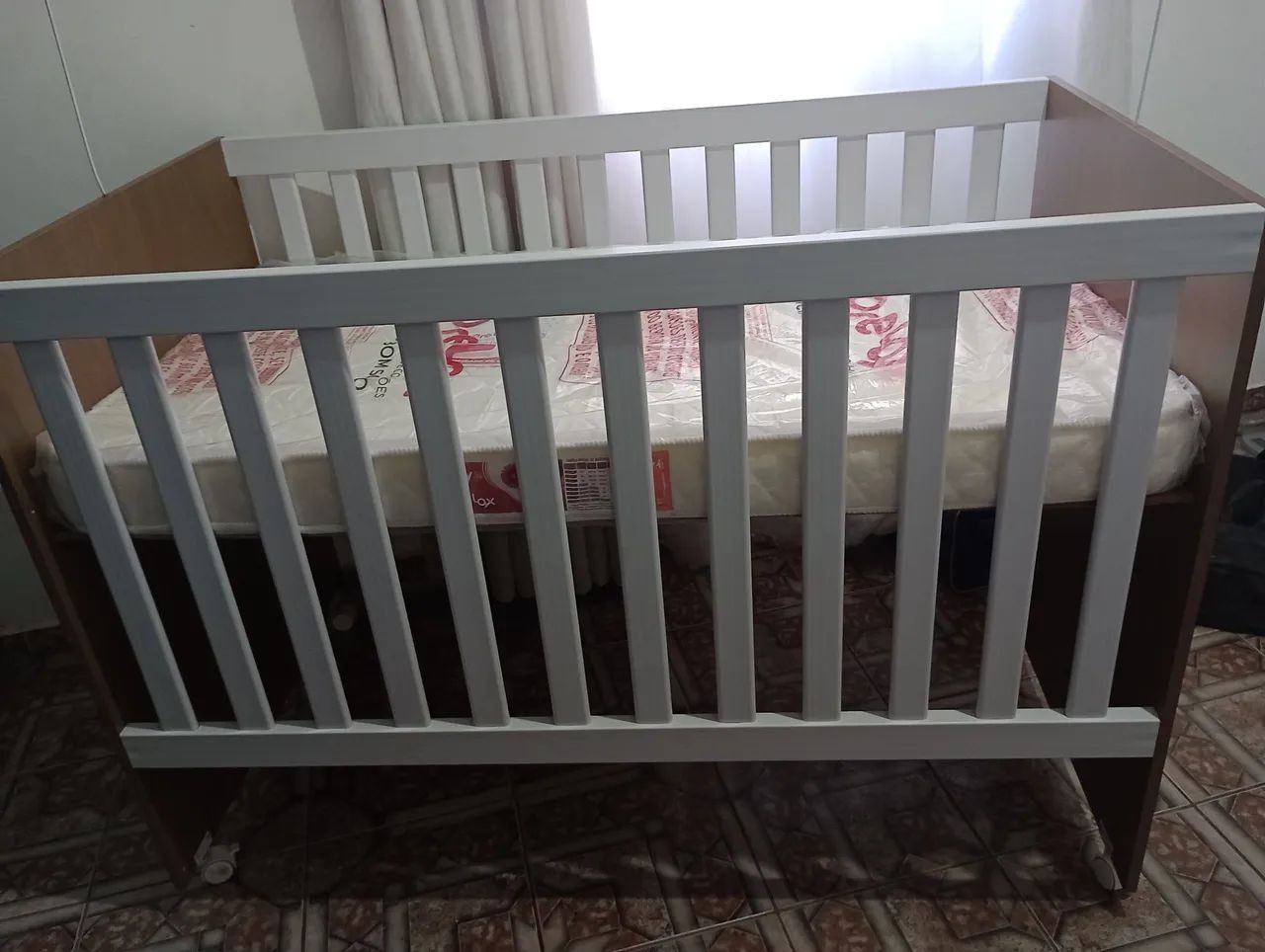 Vendo berço, vira -caminha