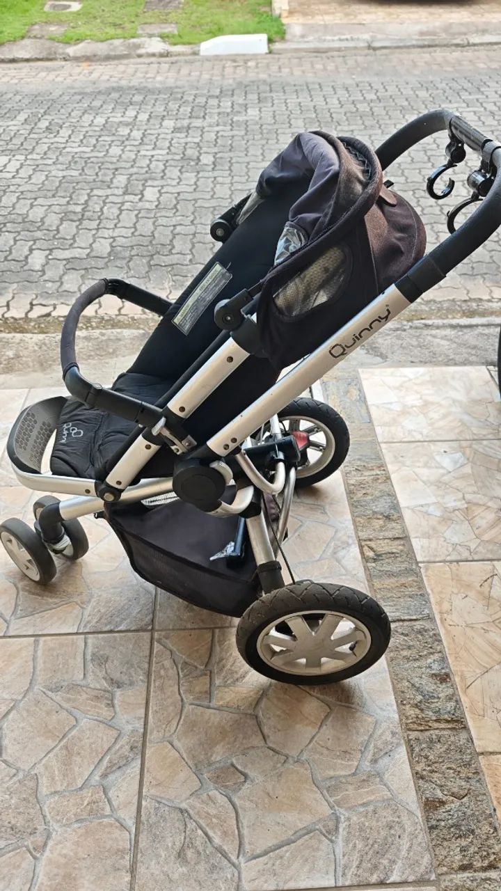 Carrinho bebê Quinny Buzz + Moisés + Bebê Conforto