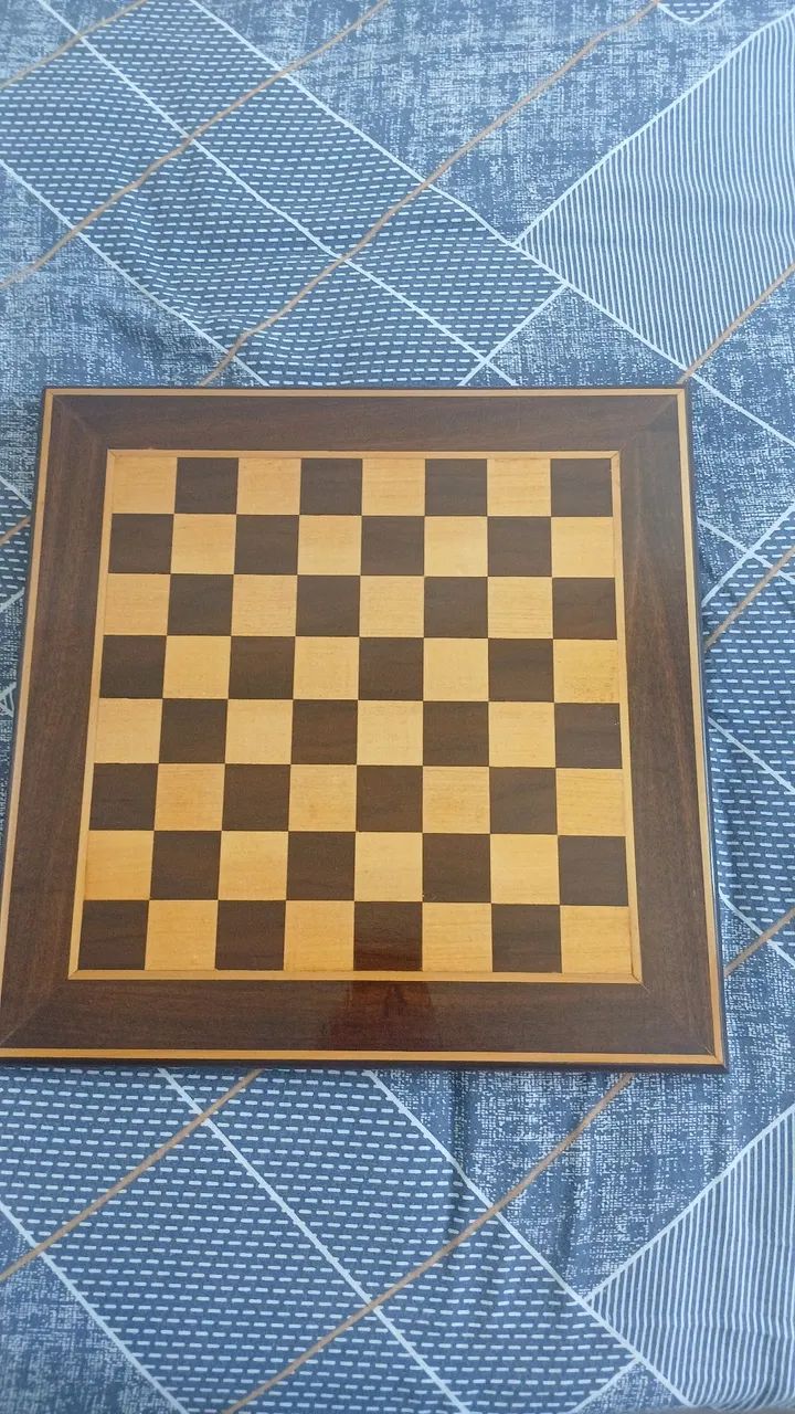 Tabuleiro de xadrez de machetaria - Foto 2