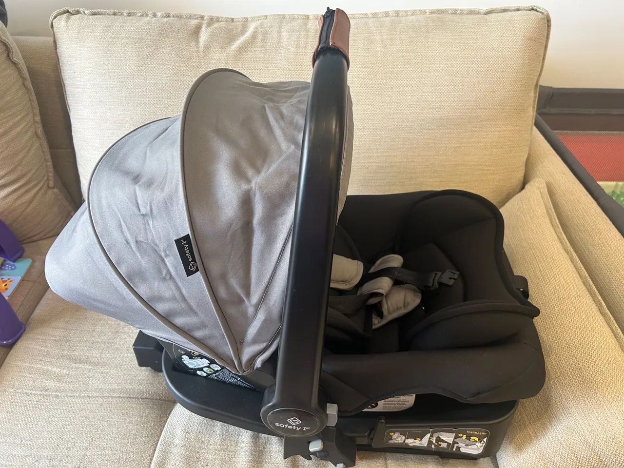 Bebê conforto Safety 1st e base isofix - Foto 2
