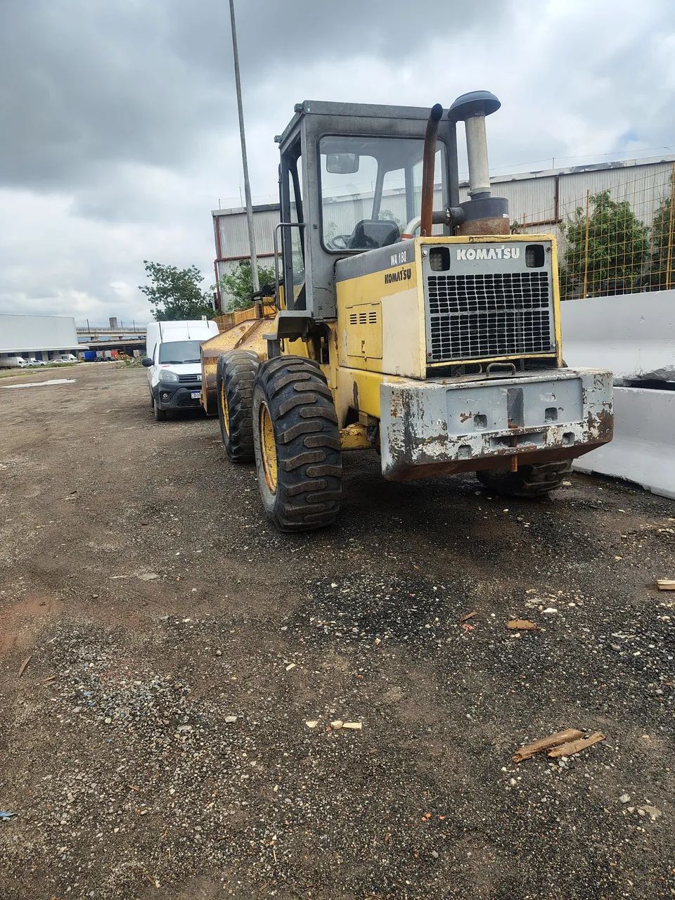 Pá carregadeira komatsu WA 180 2002 - Foto 2