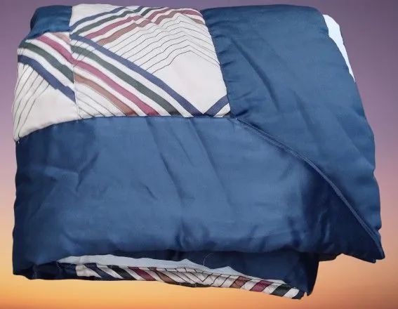 Colcha de Cetim Matelassê $ 75 reais. - Foto 3