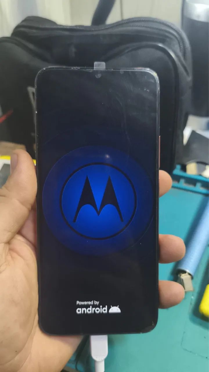 ? Moto E7 64GB | 2 chips + biometria | R$450. Chama! 