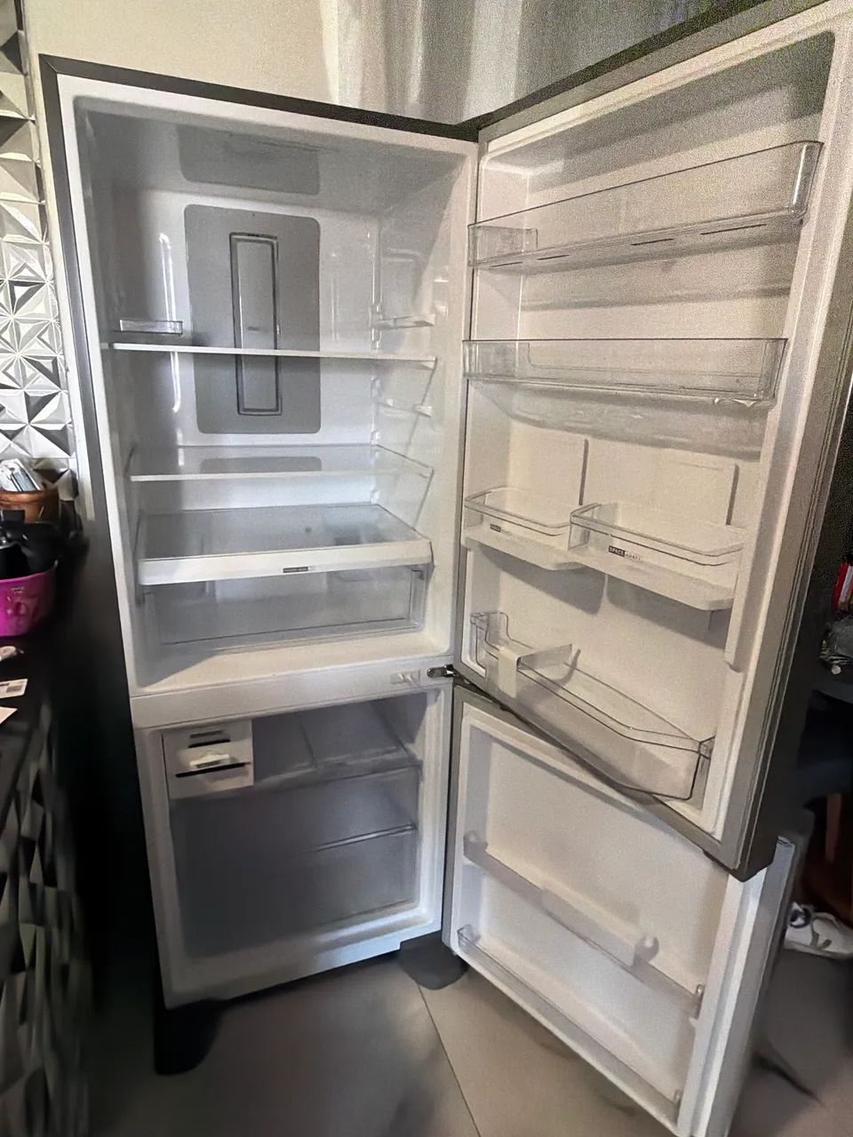 GELADEIRA COM ESTADO DE NOVO  - Foto 3