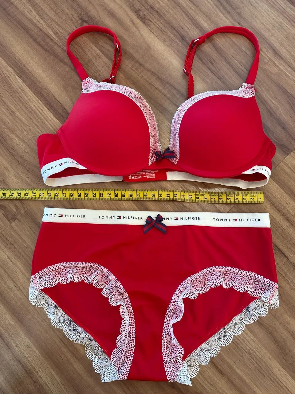 Conjunto Tommy Hilfiger novo