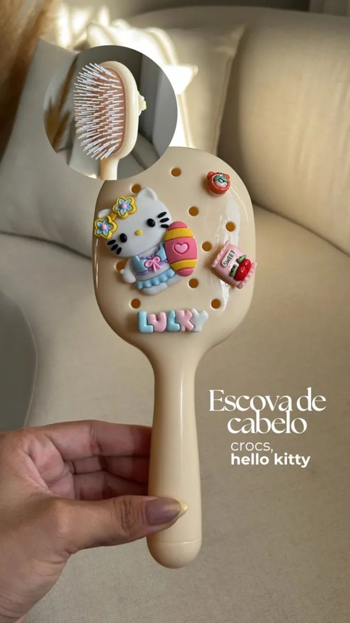 Escova estilo crocs hello kitty