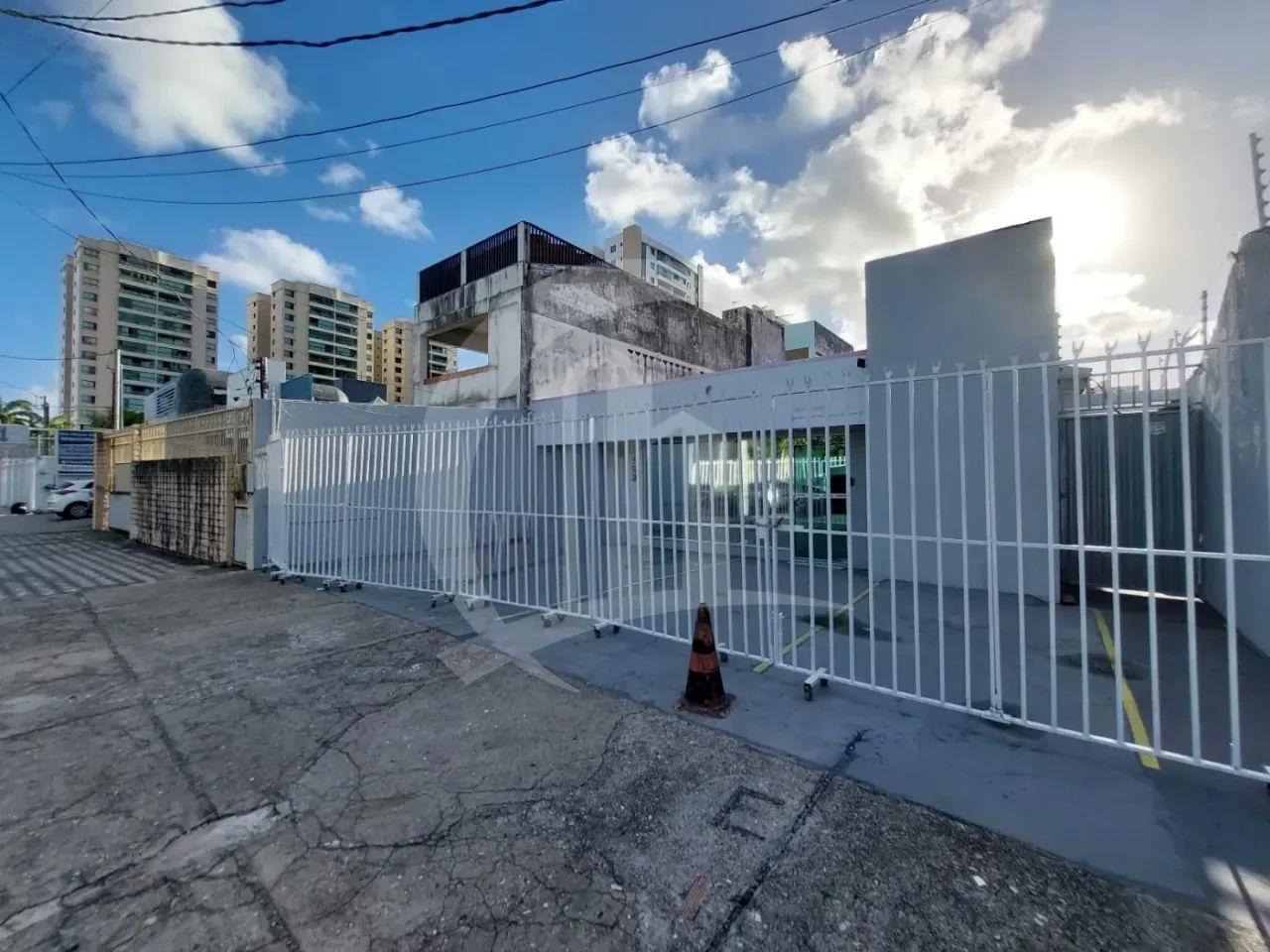 Ponto comercial para locação na Av. Hermes Fontes! - Foto 2