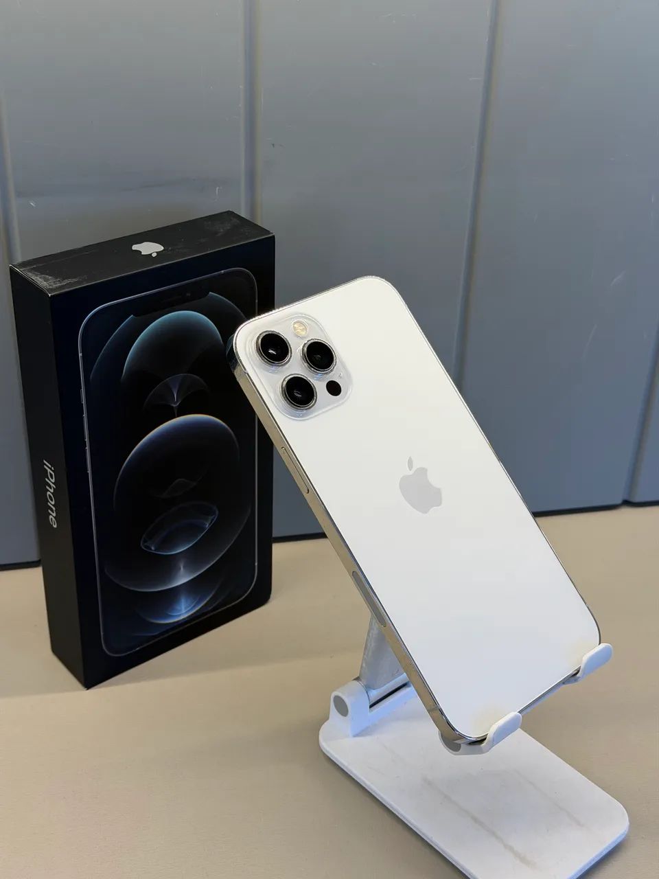 iPhone 12 Pro Max 128gb Silver Semi Novo | Loja Física - Celulares