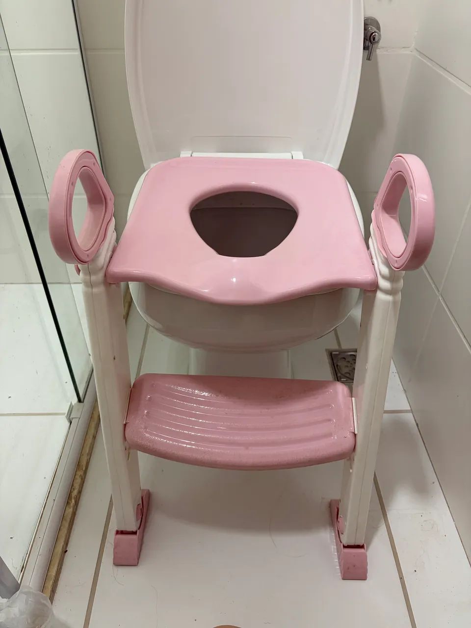 Redutor de assento infantil Buba, em ótimo estado  - Foto 2