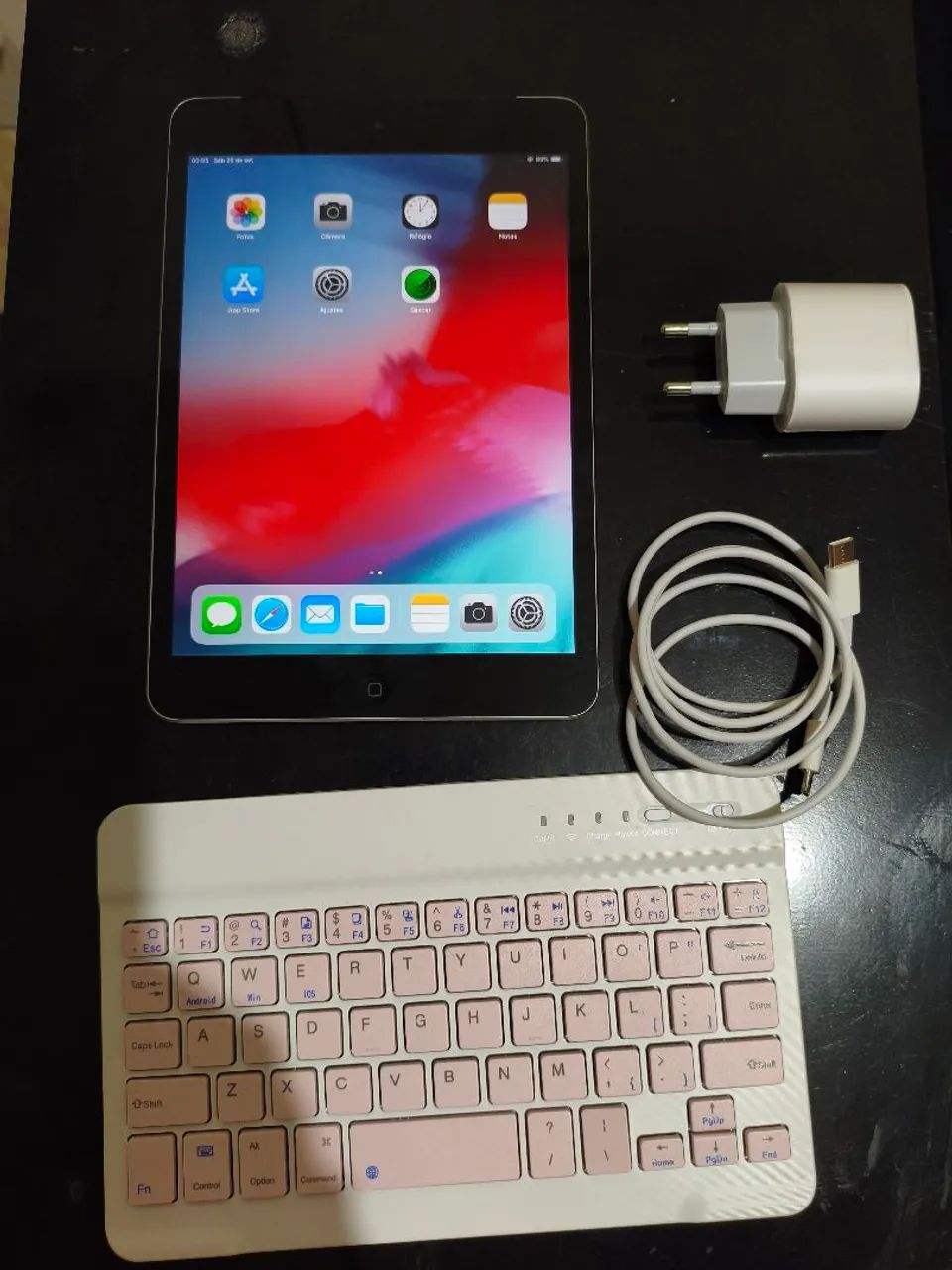 iPad mini 2 32GB + Teclado Bluetooth + Carregador - Foto 2