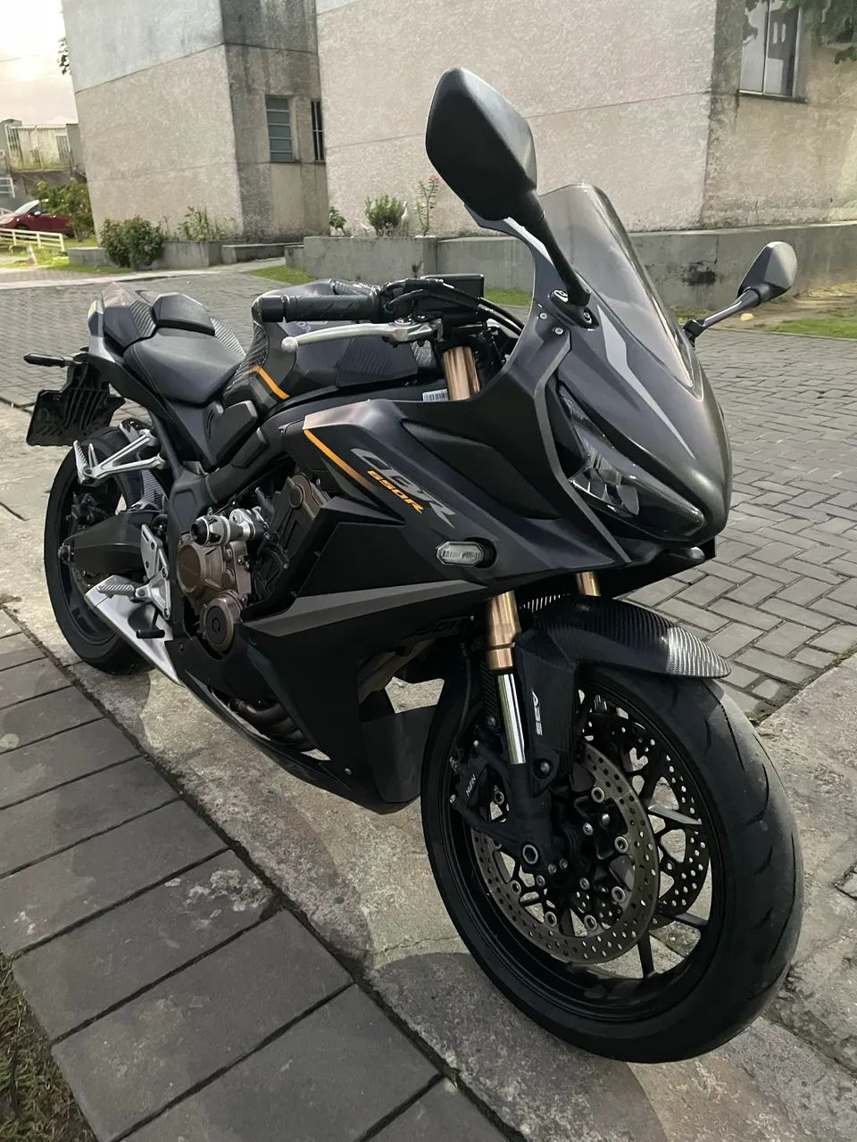 CBR 650R  2023/2023 - Foto 3