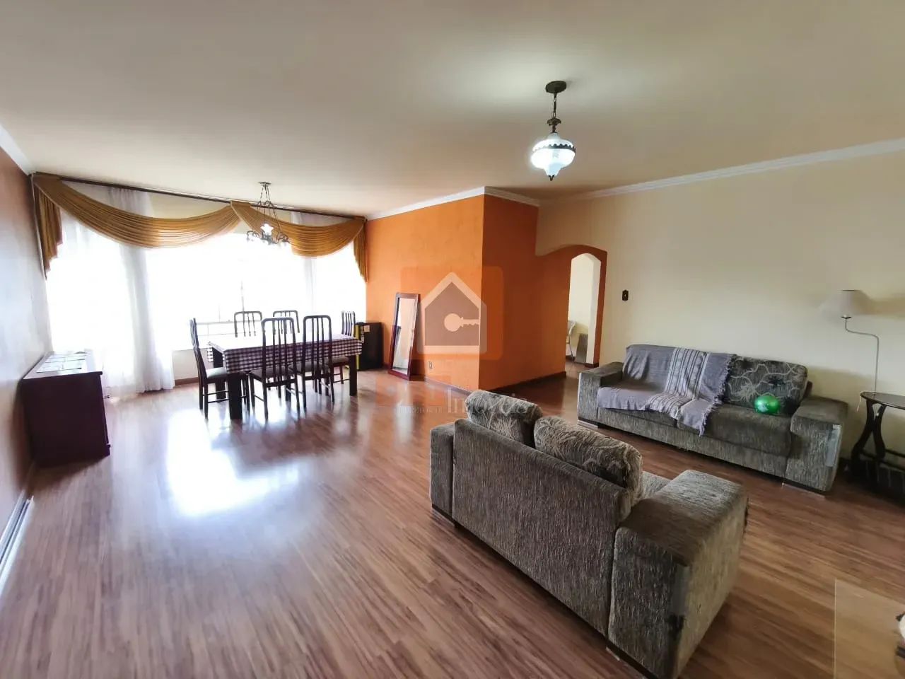 Apartamento mobiliado para locação no Centro - Foto 2