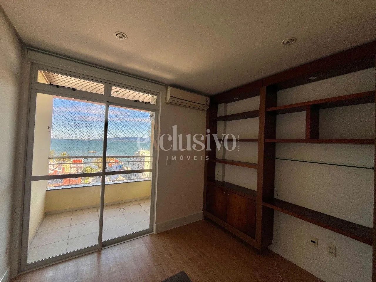 Apartamento com 2 suítes com vista para o mar de Coqueiros - Foto 4