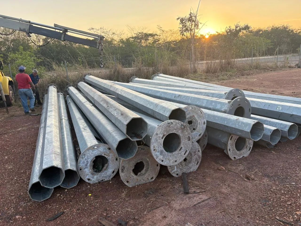 Postes de ferro galvanizado  - Foto 3