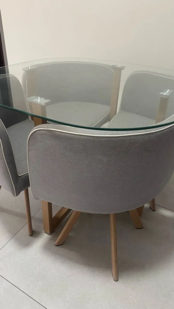 MESA COM 4 CADEIRAS - Foto 4