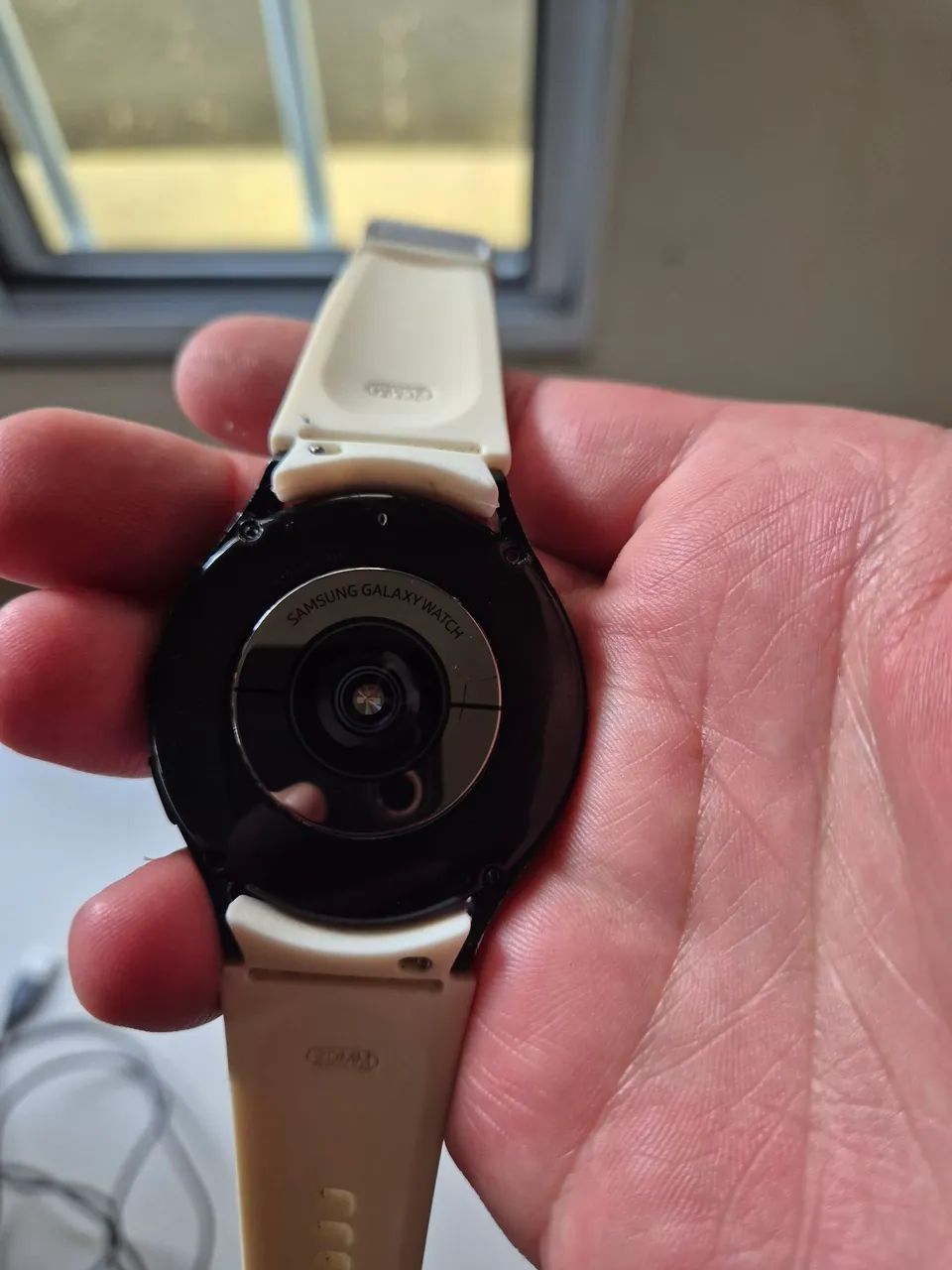 Samsung Galaxy Watch4 - Preto - Foto 4