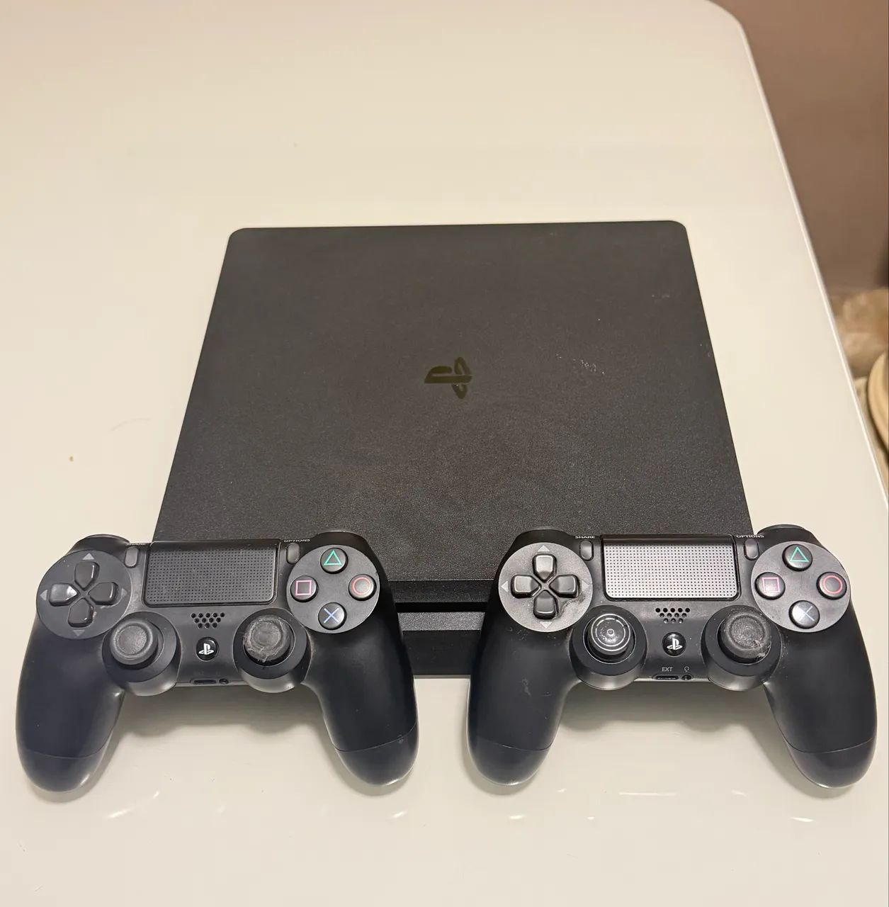 PlayStation 4 slim 1 Tb 