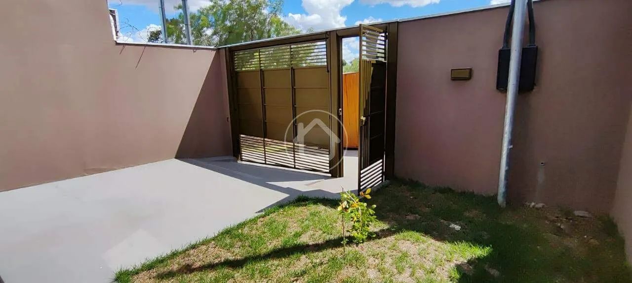 CASA 2 QUARTOS NO AGUA LIMPA PARK - Foto 2