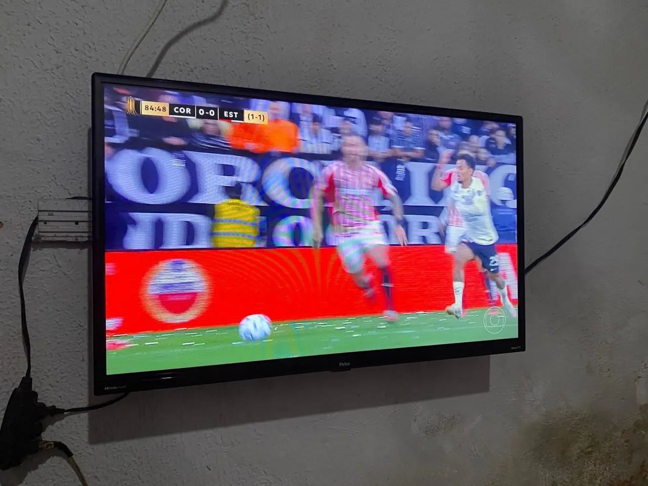Smart Tv Philco Roku Tv 32 Polegadas  - Foto 3