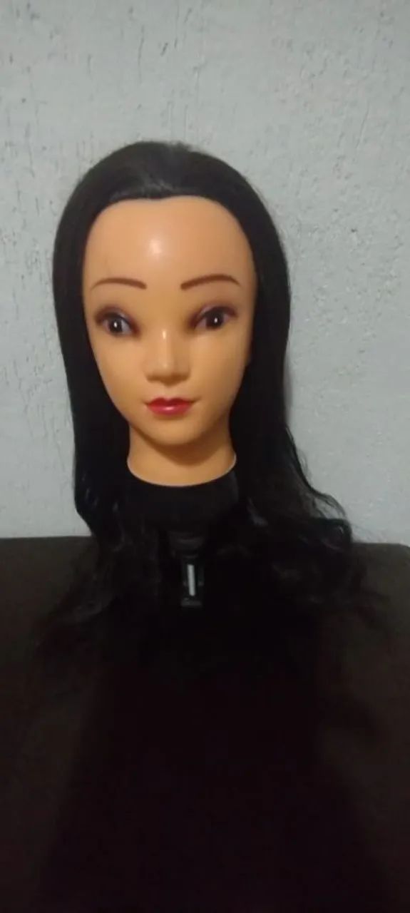 Cabeça de boneca pra treinar penteados - Foto 2