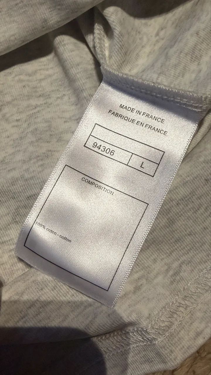 T-shirt Chanel cinza G - Foto 2
